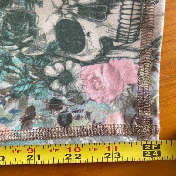 Woman’s workout leggings size S with skeleton pattern by Evolution And Creation - Picture 5 of 8